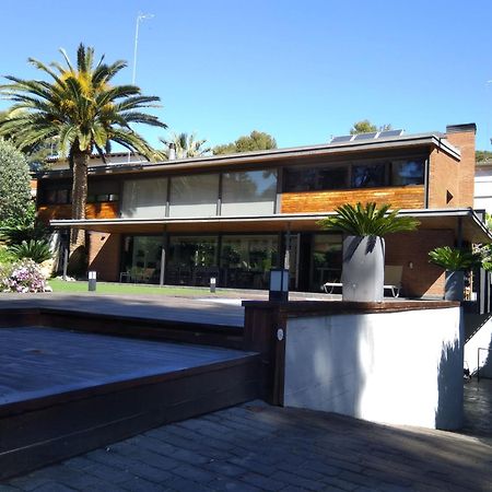 Villa Del Bosque Castelldefels Exteriör bild