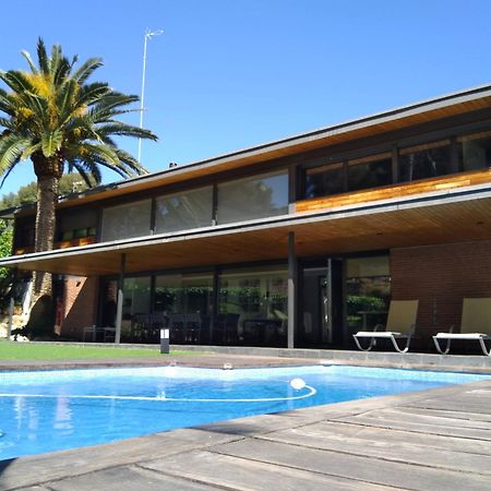 Villa Del Bosque Castelldefels Exteriör bild
