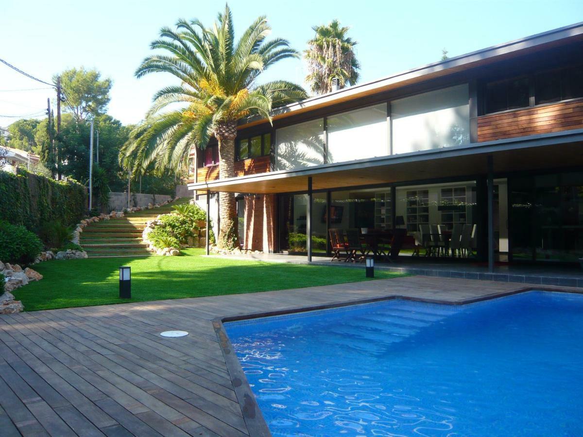 Villa Del Bosque Castelldefels Exteriör bild