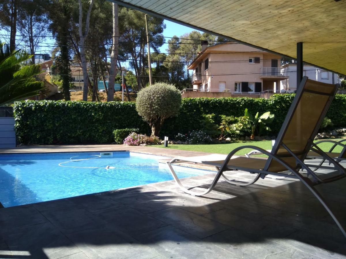 Villa Del Bosque Castelldefels Exteriör bild