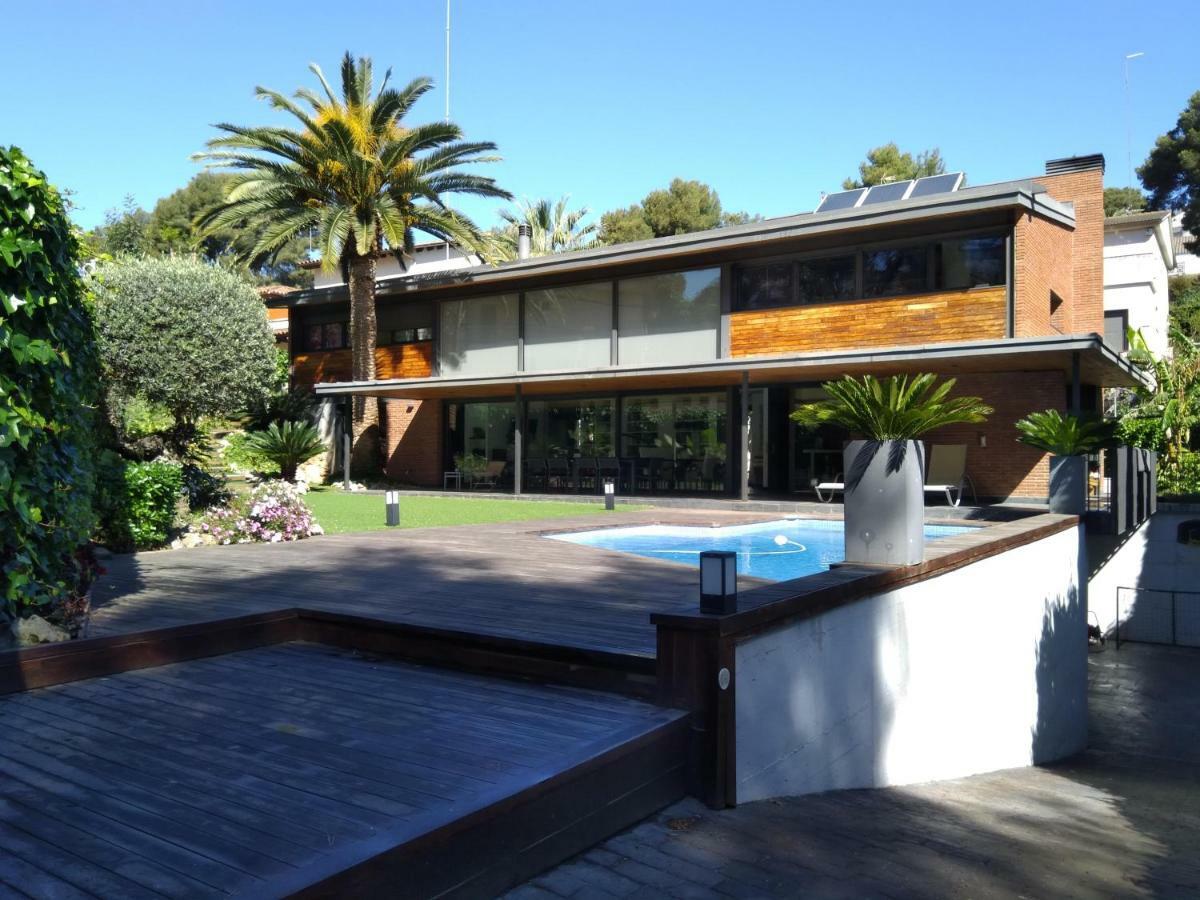Villa Del Bosque Castelldefels Exteriör bild